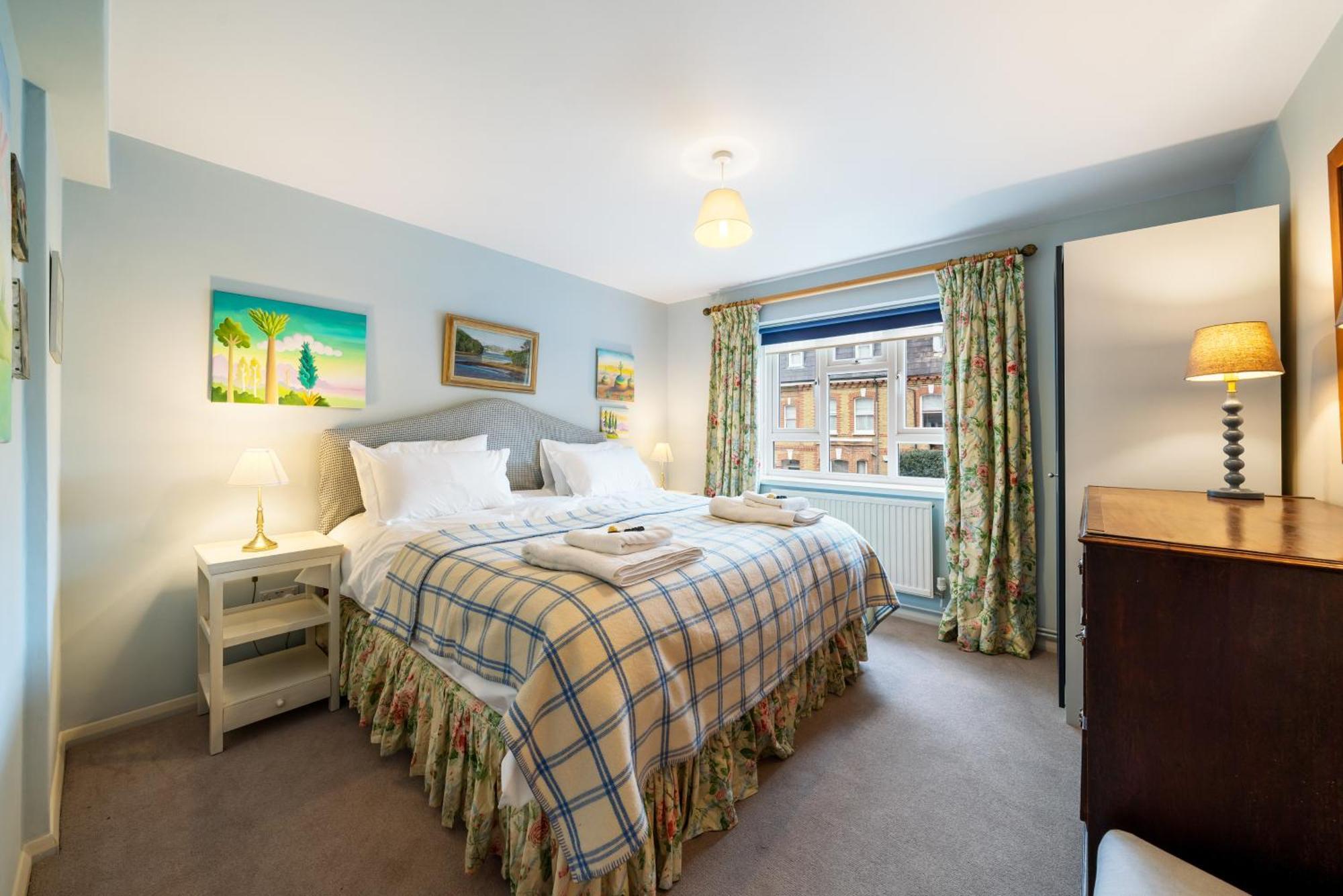 Appartamento Bright & Cosy Gem ~ Battersea Park View ~ King Bed Londra Esterno foto
