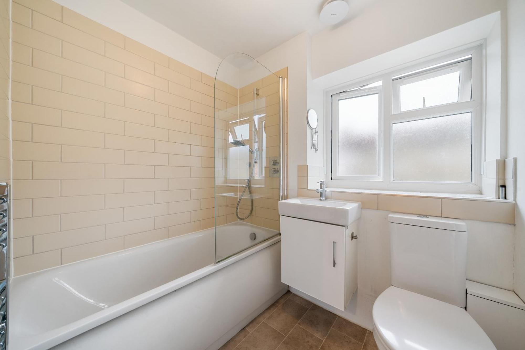 Appartamento Bright & Cosy Gem ~ Battersea Park View ~ King Bed Londra Esterno foto
