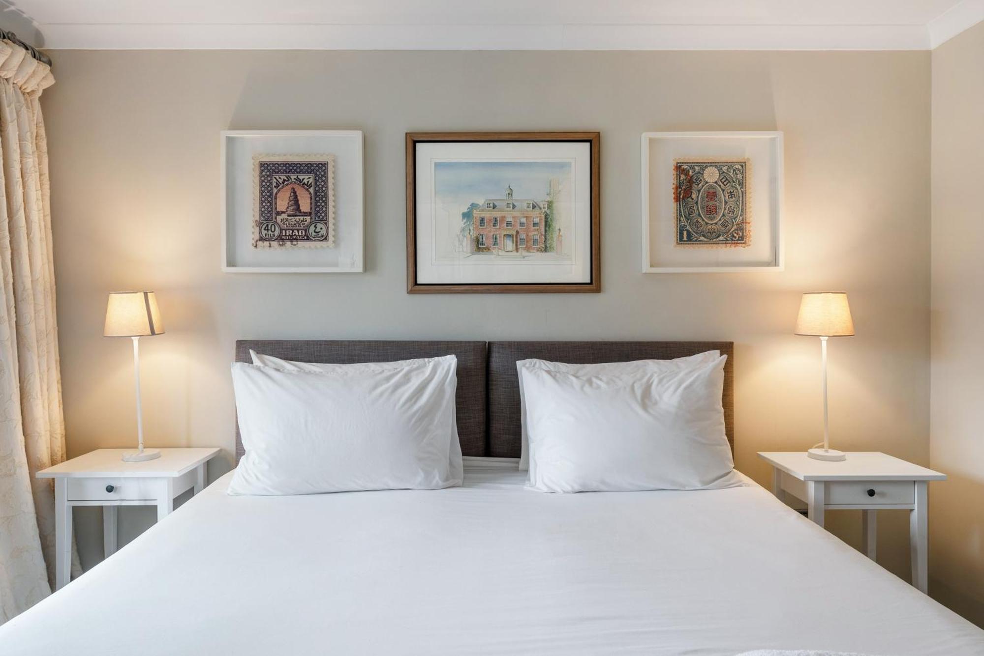 Appartamento Bright & Cosy Gem ~ Battersea Park View ~ King Bed Londra Esterno foto