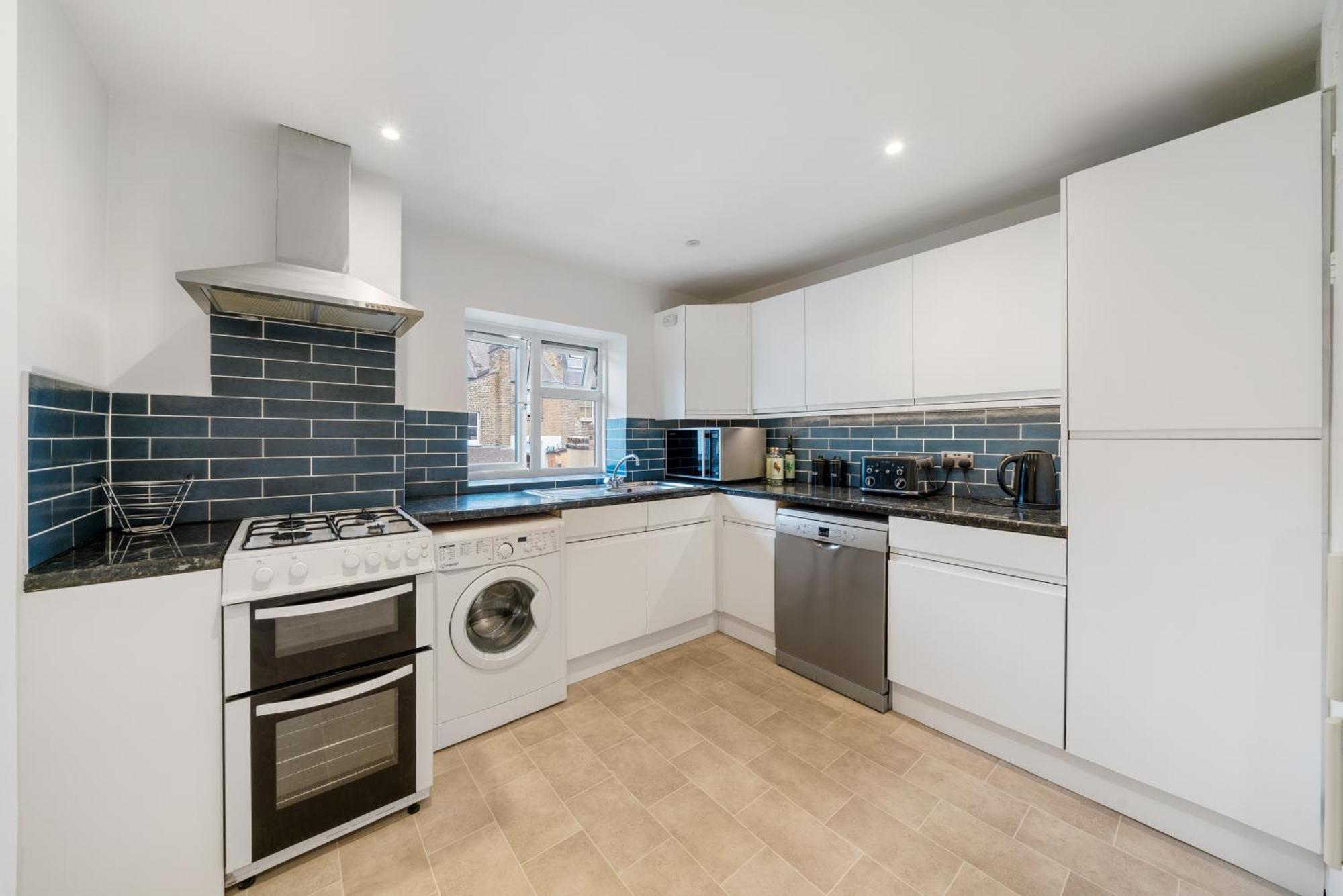 Appartamento Bright & Cosy Gem ~ Battersea Park View ~ King Bed Londra Esterno foto