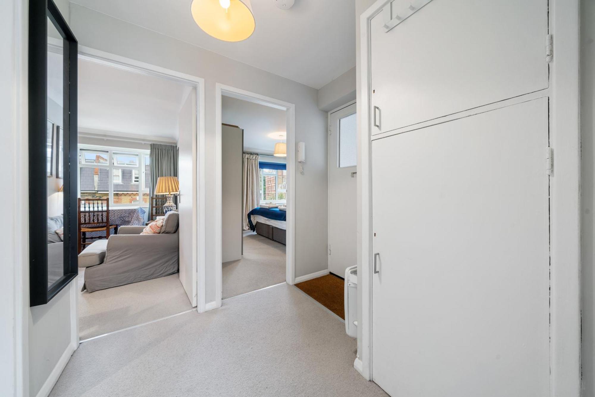 Appartamento Bright & Cosy Gem ~ Battersea Park View ~ King Bed Londra Esterno foto